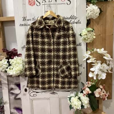 JUSTINA CREATION BRAND! Womens  Size 14 Blazer Beige / Black  / Brown / Cream / Pattern! BEAUTIFUL BUTTON UP COAT! VINTAGE COAT FROM A MELBOURNE BOUTIQUE! GREAT QUALITY!