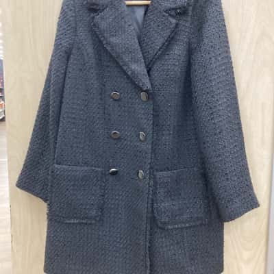 Liz Jordan Womens  Size 10 Black Three quarter length coat with Buttons 