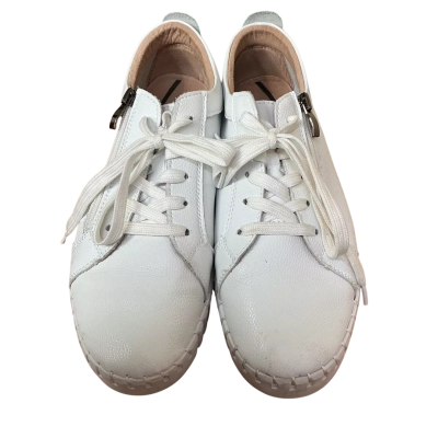 Just Bee Womens  Size 38 Sneakers White 
