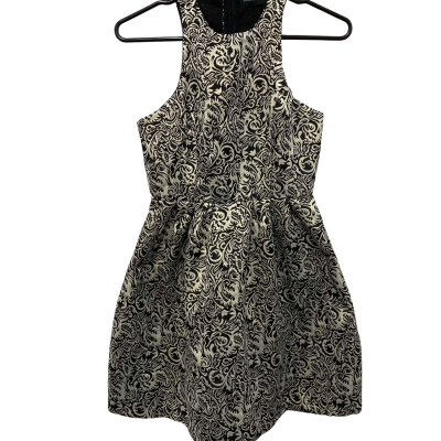  Women’s Howard Showers Dress Size 8