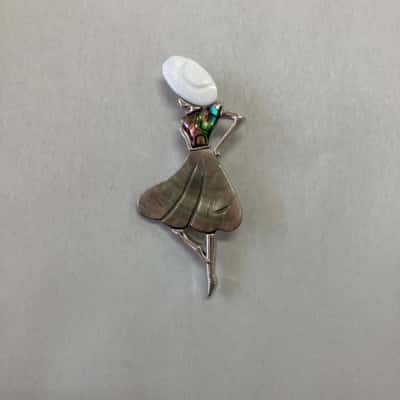 Women’s New Zealand Paua Shell Brooch