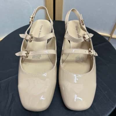 Django & Juliette  Women's  Size 40 Viraz Cafe Patent Leather Mary Jane Heels Cream / Gold / Neutral RRP: AUD $179.95
