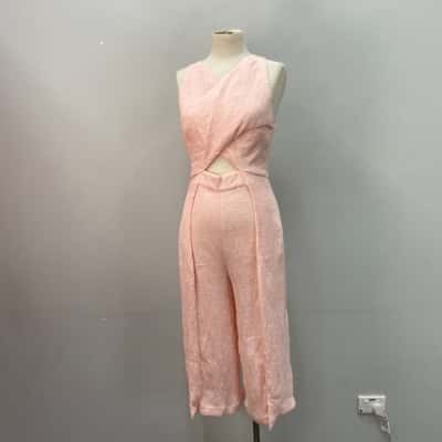 Elliatt Womens  Size M 3/4 Leg Jumpsuit Pink  