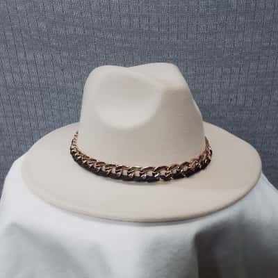 KENDALL & KYLIE Women's Beige Hat with Chain