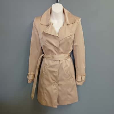 Basque 3/4 Trench  Coat Womens size 8