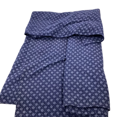 Large Piece Blue& White Floral Pattern Stretch Fleece 140 x 550   Fab3