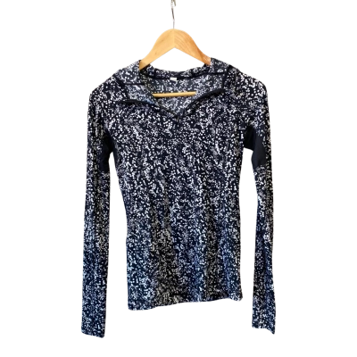 Lululemon Womens  Size 4 Quarter Zip Jumper Black  / Grey 