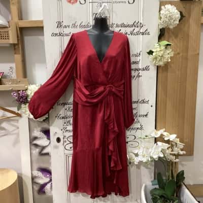 Forever New Brand BNWT RRP $159.99!! THE LILLIAN BALLOON SLEEVE MIDI DRESS! Womens  Size 16 Formal Dress / Long Sleeve Dress / Midi Dress Red 