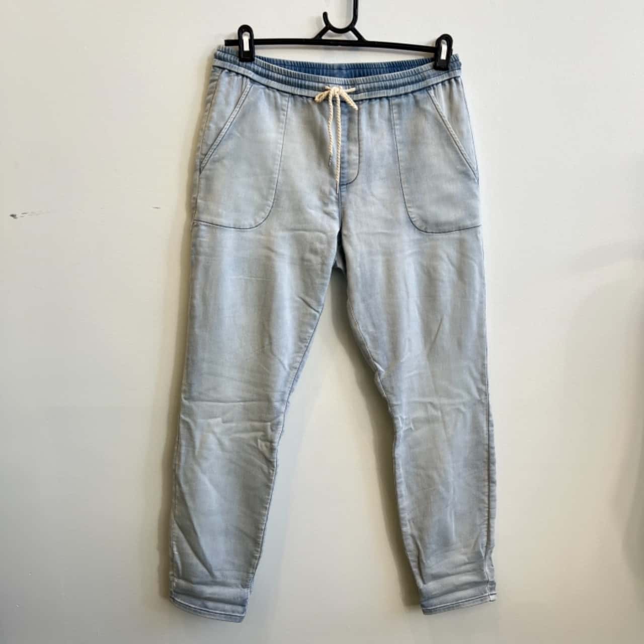 New Jeanswest Womens Size 10 Slim Fit 