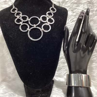  Womens Bangle / Necklace Silver 