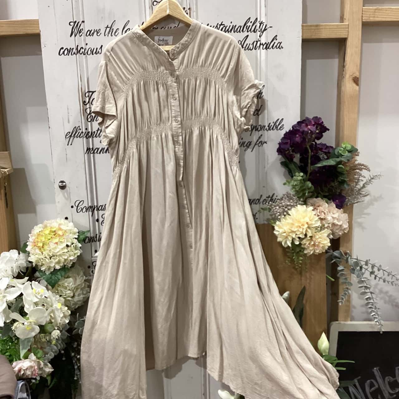 Markdown sale! Feather 'n Noice Brand! STUNNING MODERN LOOSE FITTING DRESS! Women's Midi Dress Beige (s) - Used As New | Salvos Stores Markdown sale! Feather 'n Noice Brand! STUNNING MODERN LOOSE FITTING DRESS! Women's Midi Dress Beige (s) - Used As New | Salvos Stores