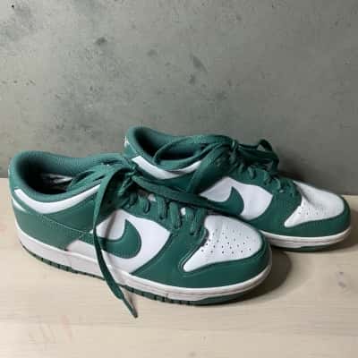 Nike Kids Lace up Fashion Sneakers Size 6Years