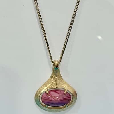 Vintage Gold Pendant Pink Gemstone Gold Necklace 