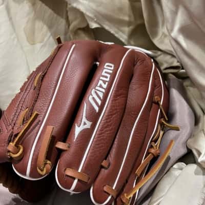 Mizuno Prospect Softball Glove