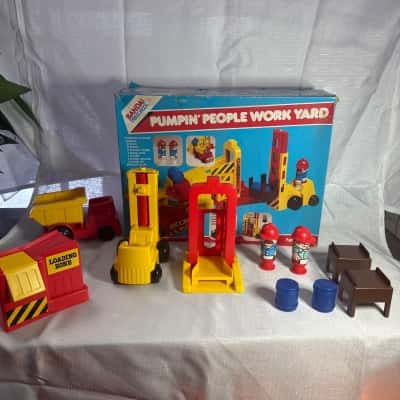 Rare Vintage 1981 Bandai preschool Pumpin people set