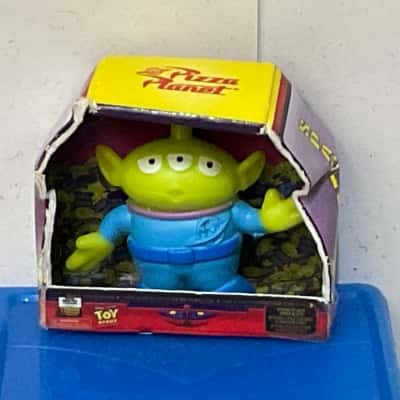 Zuru Mini Brands! Disney Store Edition Figure #002 Toy Story Alien (B17)