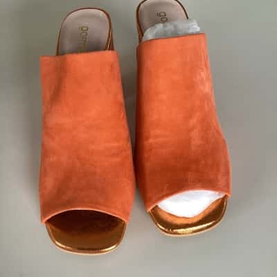 Gorman Womens  Size 39 Orange mules 