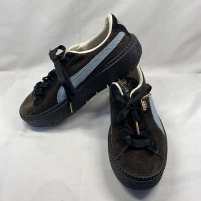 Puma Womens  Size 37.5 Sneakers Black  / Blue 