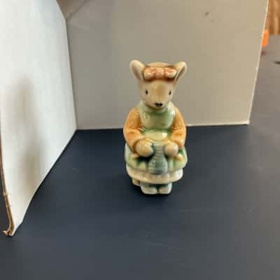 1960’s Porcelain Mouse Knitting Figurine - Albert Kessler 