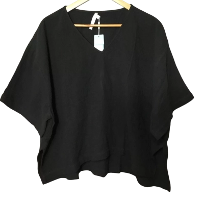 NWT Seafolly Womens  Size M Short Sleeve Top Black  