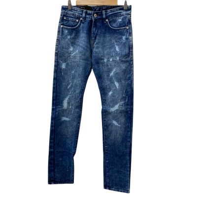 Gap Mens  Size 30 Skinny Jeans Blue. Feature patches