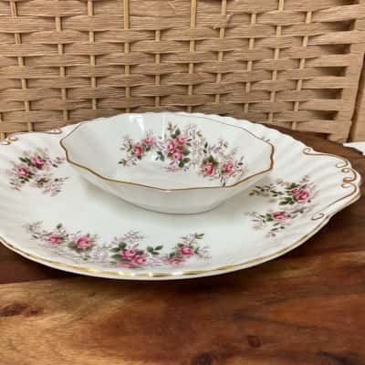 Vintage Royal Albert Lavender Rose Porcelain Serving Plate shell-shaped sweet meat Small Candy Treat Tea Party Dish 