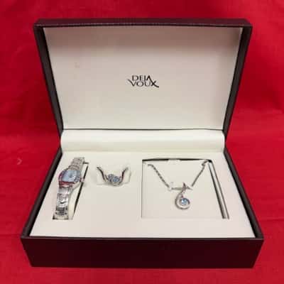 Deja Voux Watch, Necklace & Earrings Gift Set