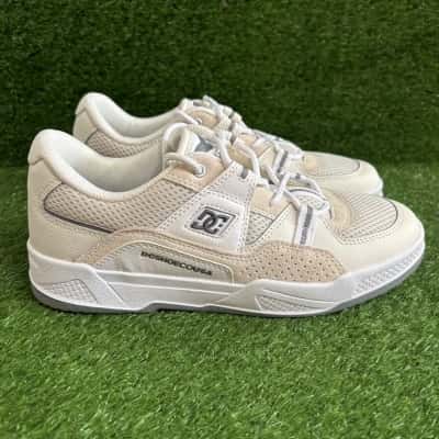 DC Construct White Sneakers Size 8 US (Men’s 9.5)