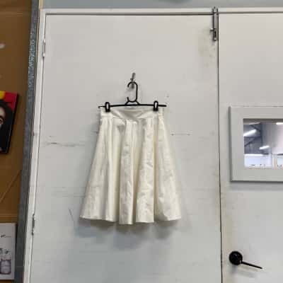 Karen Millen Womens  Size 10 Pleated Skirt White 