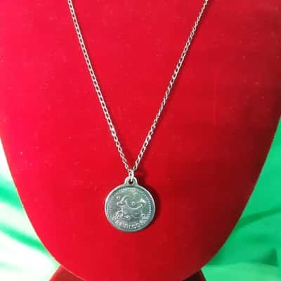 Unisex 925 silver chain featuring double-sided Zodiac Cancer Capricorn pendant