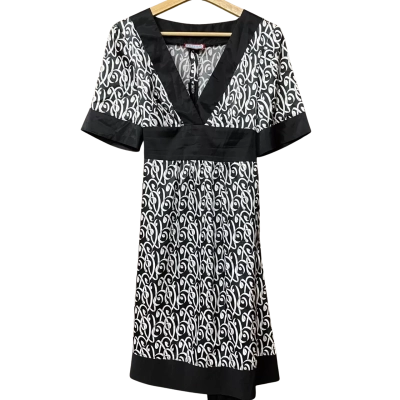 Review Womens Size 12 Black/White Pattern Dress 
