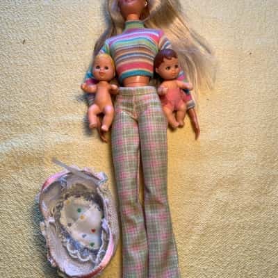Barbie Doll - Cool Sitter Teen Skipper 