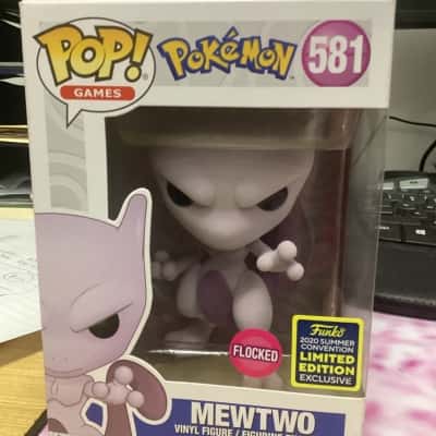 Funko pop Mewtwo