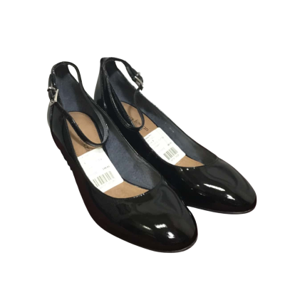 Diana Ferrari Womens  Size 5 Black  Man Made Shoes