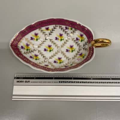 Jonglea’s Collection Leaf Shaped Trinket Bowl 