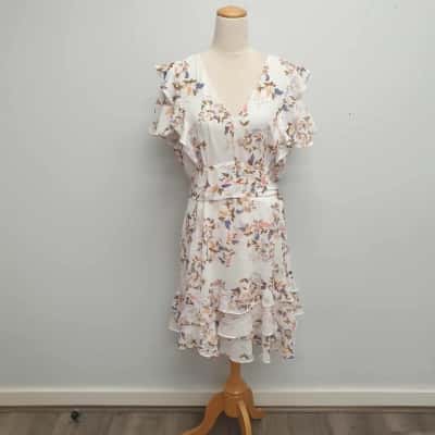 City Chic Pastel Cream & Pink, Blue & Coral Floral /Flutter Sleeve & Hem Detail/ Mini Dress Size M / 18 - Brand New with Tags - RRP $139.00 