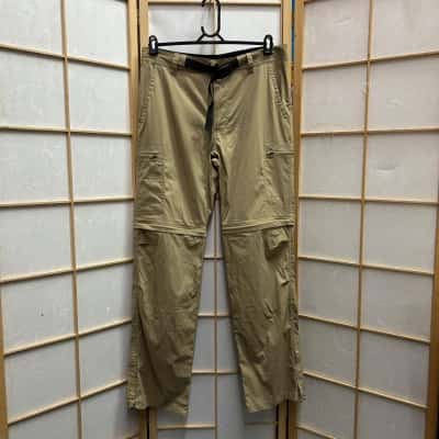 New with tags MACPAC Men’s Size L Rockover Convertible Pants Lead Grey 