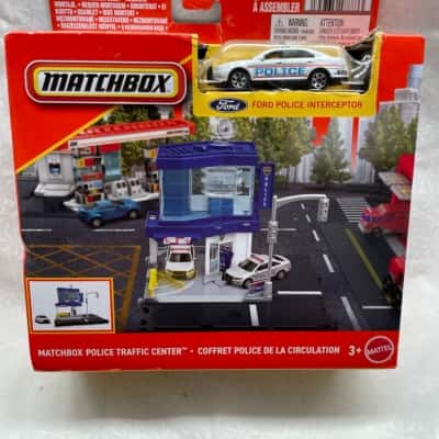 Matchbox Police Traffic Center *STILL IN PACKAGING 