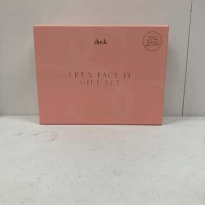 Dusk Let’s Face It Gift Set 