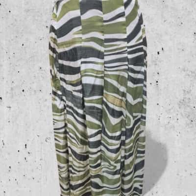 Womens  Size 10 / 12 / S Maxi Skirt Camouflage / Green / Pattern 