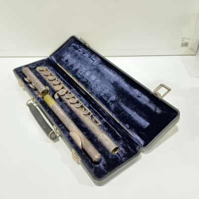 Artley 18-0 silver plated flute 