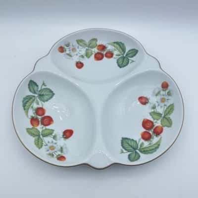 Royal Worcester Strawberries Trefoil Crudité Serving Dish Vintage