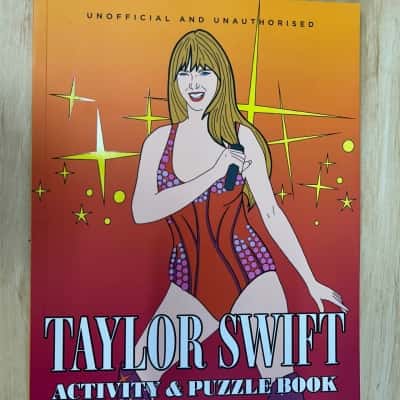 Taylor Swift Activity and Puzzle book 