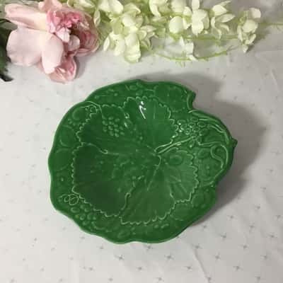 Davenport Green Vine Leaf Plate