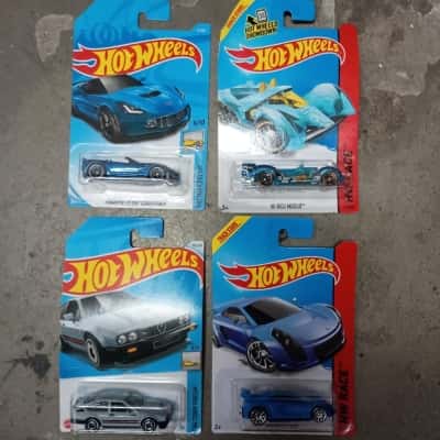 Hot Wheels Assorted x 4