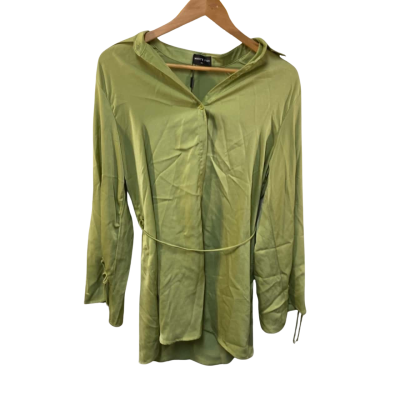 BNWT White Fox Womens  Size XS Button Up Top Green 