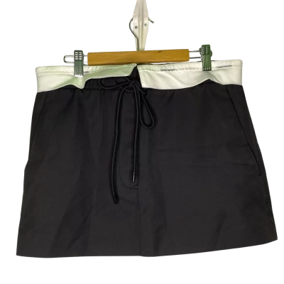 Camilla & Marc Womens  Size 6 Mini Skirt Black  / White 