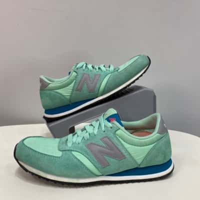 New Balance 420 Womens  Size 6.5 Green / Grey 