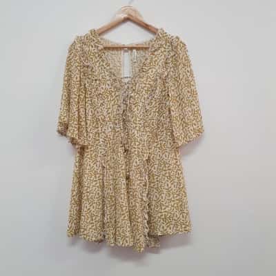 Indikah Women's Size 8 Mini Dress Cream With Leaf Design