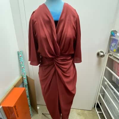 Sheike Redish Brown Size 8 Midi Dress 